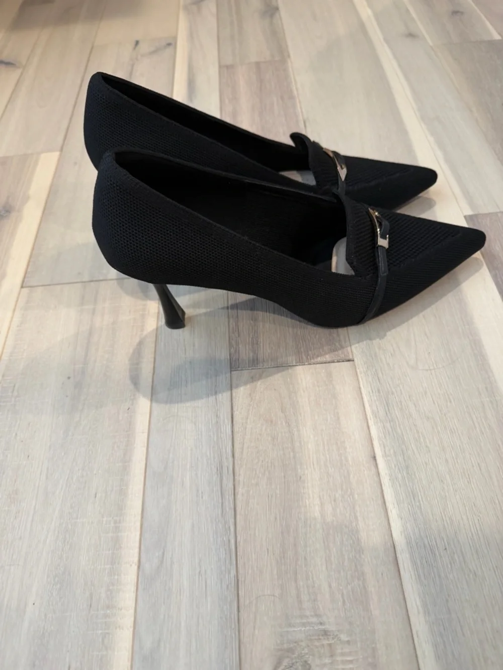 Women's Black Pointed-Toe Slip-On Heels with Metallic Accent - Picture 3 of 5